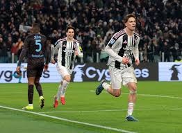 混团世界杯：梁靖崑单打告负莎头双打得分 中国8-2法国