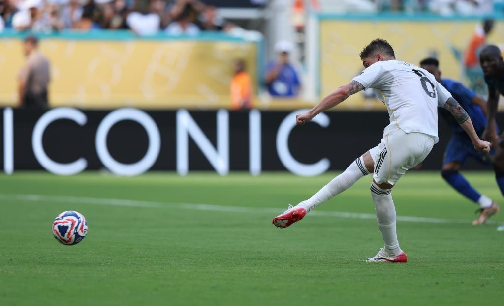 拜仁新星卡尔公开表态：未来想去皇马！